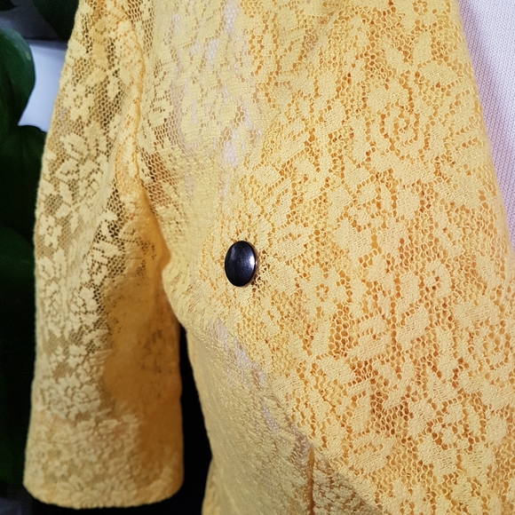 Yellow Lace Summer Jacket - Picture 6 of 9